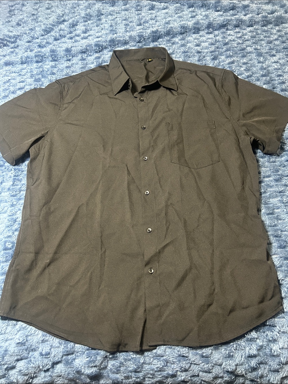 Men's Black Short-Sleeve Button-Up Shirt with Pocket
